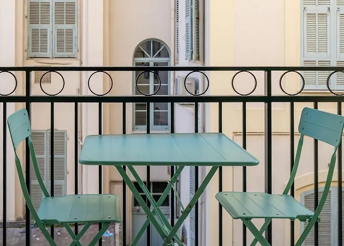 Superbe T2 Neuf Avec Terrasse Hyper Centre *